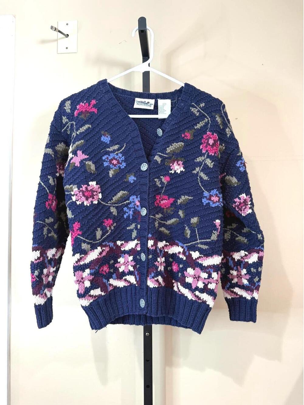 Northern Reflections Small Floral Knit Button-Up Cardigan Sweater